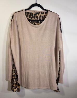 Easel Leopard Print Contrast Top 1X Beige Knit Oversized Casual